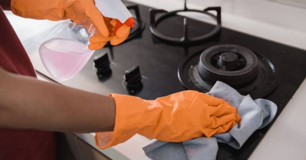 Easy tips to keep your kitchen clean